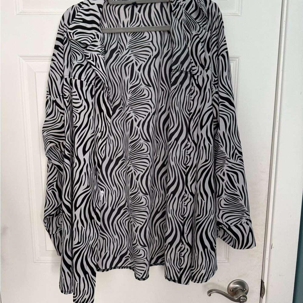 Zebra Print Women's blouse size 3XL